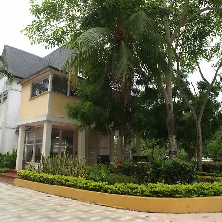Beach Bungalows 3*